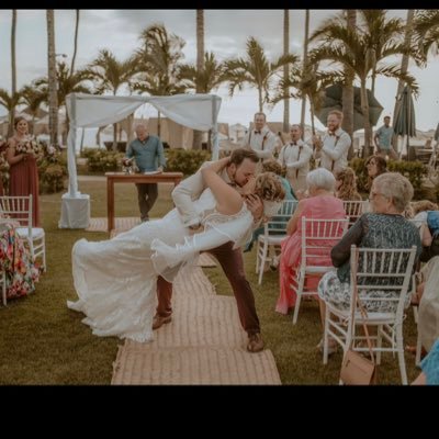 shae_reynolds's profile picture. Blindman Brewing 🍻     Oilers 💧     Chargers ⚡️