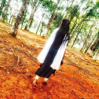 ParismitaP85938's profile picture. নিৰাশাৰ নদীত সোঁতৰ বিপৰীতে সাঁতুৰি আগুৱাই যোৱাতো এটা কলা🤗প্ৰাপ্তিৰ আশাত কৰা অটল সংগ্ৰামেই জীৱন নহয় জানো😚