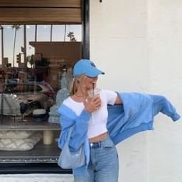 wishtorch164310's profile picture. 