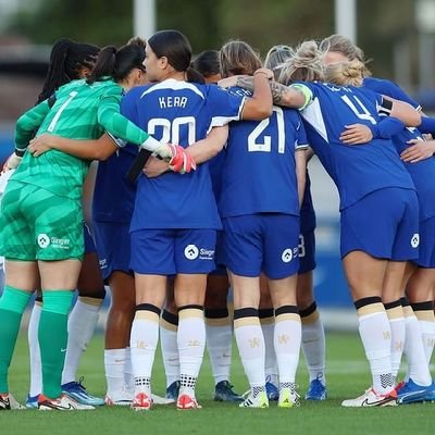 Passionate #cfcw supporter, and overall women’s football supporter. Also a Surrey FA Level 7 referee ⌚️all while having a growing football shirt collection