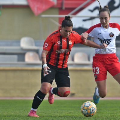 ⚡🎯🤘🏻 📍| JESÚS I MARIA 👩🏻‍🎓| ENTRENADORA UEFA A           ⚽️| @reusfem