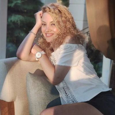 İlişki Danışmanı 👩❤️👨
Astrolog 🌠
Şarkı sözü yazarı✍️
Türktime gazetesi 📰
Danışmanlıklar için dm'den iletişime geçebilirsiniz 💌♎♋♌♐♑