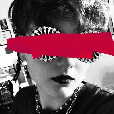 *spooky ghost sounds*
💀 THEY/THEM, 17  🏳️‍🌈 unlabeled | writing, arting, video editing | mainly mcr + tøp