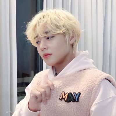 yexikey's profile picture. she/her |