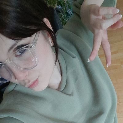 Anniwayyys's profile picture. 19 || lol || TikTok Editacc: Pearlvnni