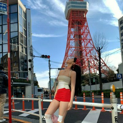 Suki1__1Sama's profile picture. What exactly are you looking for here? 🙃 I'm just retweeting. 🙄