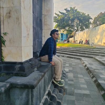 GandiwaBlue's profile picture. Pray Hard ! 1996