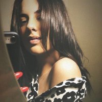 π©ββοΈπ β‘ (@maevalce) 's Twitter Profile