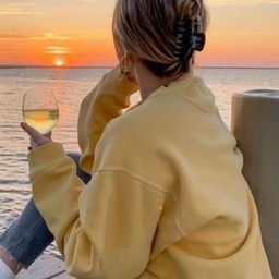 💼 Marketing guru & content creator | Wine enthusiast & food lover | Embracing life's adventures one bite at a time 🍷🍽️