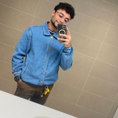 sechrda's profile picture. Dancer/software developer/         instagram: elgorillaque