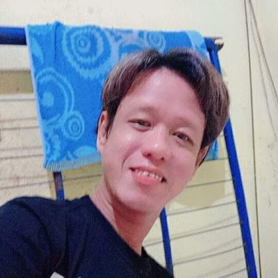 ayhiefrancisco's profile picture.