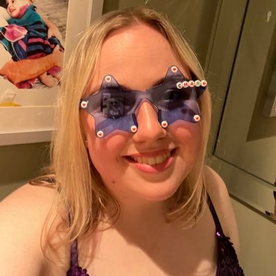 27 | London | she/her | INFJ | Book blogger and lover! | Data Analyst in my other life 😂 | Masters graduate in Literary Studies |