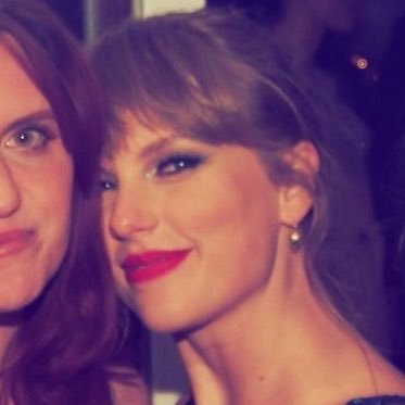 sou um monte de músicas da taylor coladas juntas. taylor’s version🤍 “i had the time of my life with you.” vic loves jensoo. the life of a show girl out 3th oct