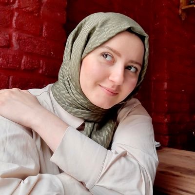 zeynepgunduz97's profile picture. 