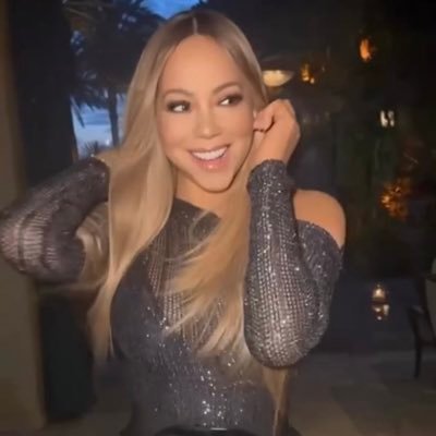 Mariah outsold, -sang, and -skinnied your fave