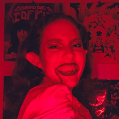 🦇 Kyla | 28 | she/her 🦇 Due to personal reasons, I'm evil now (T1D) 🎃 Africa by Toto's #1 fan.