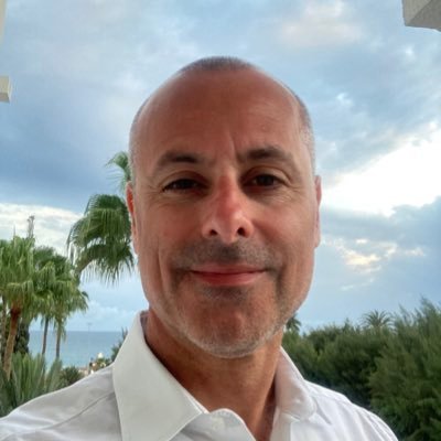 ronamirdk's profile picture. 