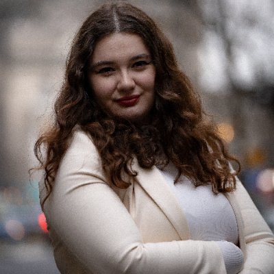 Przewodnicząca krajowa Młodej Lewicy, asystentka Ministry ds. Równości, feministka. Nominowana do Osobowości Roku 2022. 🇵🇱