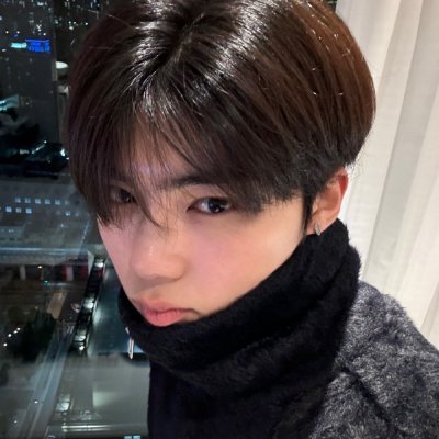 juyive's profile picture. live laugh love shimkongz