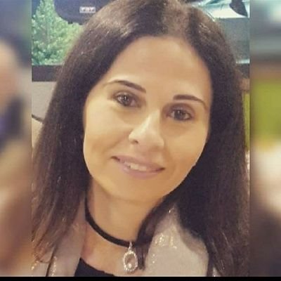 🧡 أفتخر بالعماد عون لآخر نفس 🧡
🧡 زغرتاوية وعونية 🧡
✝️ مارونية وبصلي عند الكاثوليك ✝️
Siempre Gracias a Dios