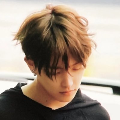 weIuvatz's profile picture. Where am i?