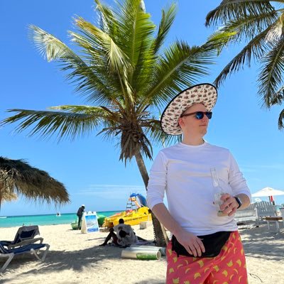 HighTechNature's profile picture. Decentralization. Critical Thinking. freedom.