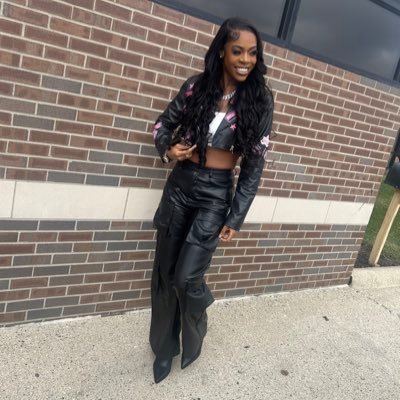 Y’all favorite YouTuber ! https://t.co/EZltuNtkaV