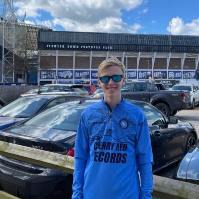 @wwfcofficial enthusiast | Level 6-5 and @berksandbucksfa CORE Referee