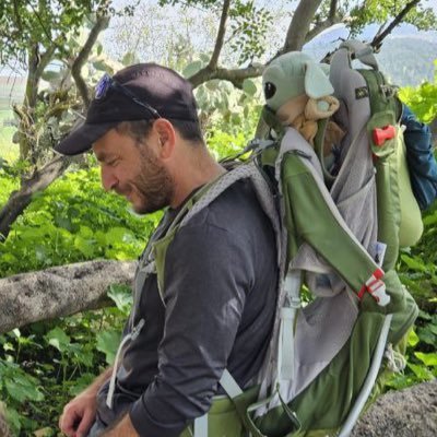 zahi_o's profile picture. כל מקום שאני הולך, אני הולך לא״י | כל מה שאני מלמד, אני מלמד מטריאליזם היסטורי