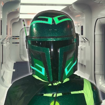 Sou um humano Mandaloriano, do universo de Star Wars.
Os Mandalorianos são um povo querreiro oriundos do planeta Mandalorian.