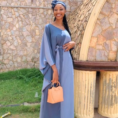 @KizzDaniel ❤️|Messi| OOUITE||FCBarcelona💙❤️ Seamstress👗✂️| Student |Brand owner | I sells lingeries,kitchens items,Any household items 🤲🏾 || VADDICT