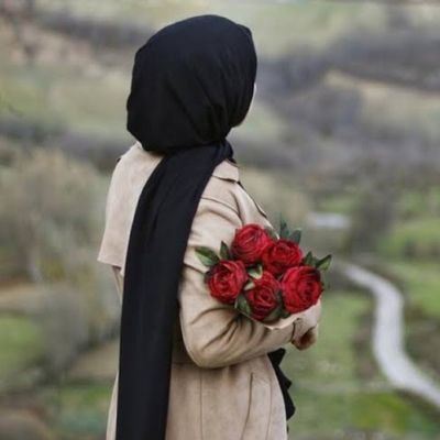 هُنَا قَلْبِي هُنَا لغتي هُنَا جُذُوْري🥀.
🤍🤍سُورِيَّة الْهَوَى وَالْهُوِيَّة🖤🤍💚