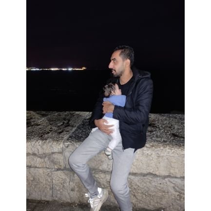 علومنجي والعيشه مرة ٢٩ سنه اهلاوي برشلوني