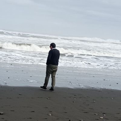 Enry32304480's profile picture. 