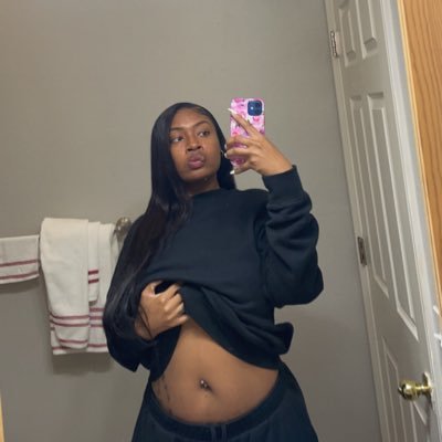 23 • $$$ • ask for my menu 🤍 SOLO CONTENT Created 🫶🏾 || 🍎 pay , želle & Venmo only 💰😏|| 🚫NO MEET UPS🚫