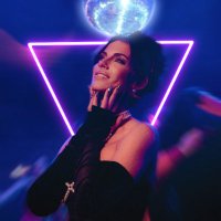 Jessica Lowndes(@jessicalowndes) 's Twitter Profile Photo
