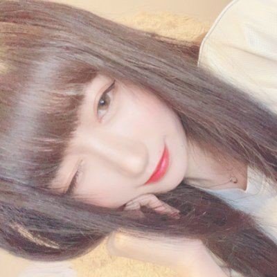 昼間はOLしています🥺おな○ーだけじゃ寂しいから裏垢はじめました🥺見られるの好きだから触ってるとこ見てほしいです