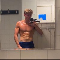 $E8 (@17seb11) 's Twitter Profile