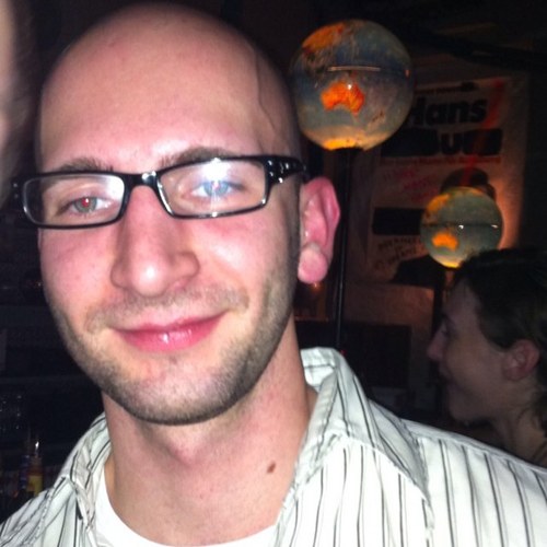 Vines87's profile picture. 