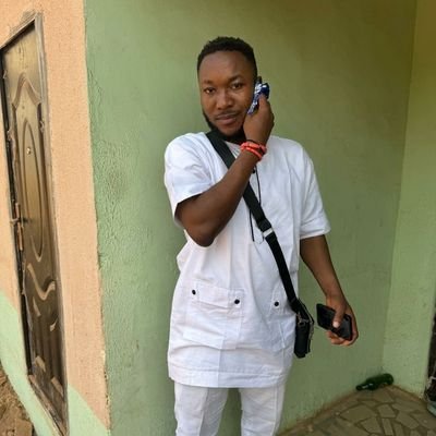 CharlesOzor9's profile picture. I'm a simple person