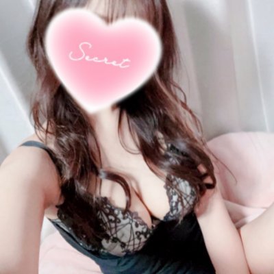 xxxな日常を発信していくアカ。普通の性に貪欲なビッチやってます。セッくすしたい…フォローしてくれたひとだけDM送ります♪