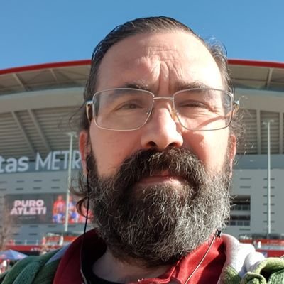 Del atleti, extremeño, padre y muy señor mío. #SerFelizEsUnHábito #MeGustaLaFruta