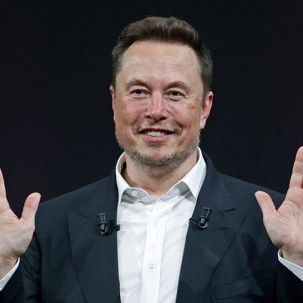 🚀 | Spacex - CEO & CTO
🚘 | Tesla -CEO And Product Architect 
🗺 | Twitter- CEO
🚅 | Hyperloop - Founder