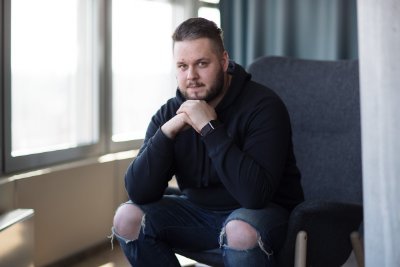 VytasWhite's profile picture. Trying to become independent