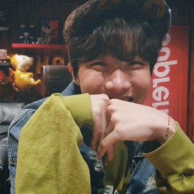 Quiero un abrazo de Hoseok                                                                 

🇨🇴