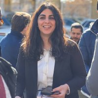 نویسنده کوچکِ آزادی 🕊️📝 (@_wineattheend_) 's Twitter Profile