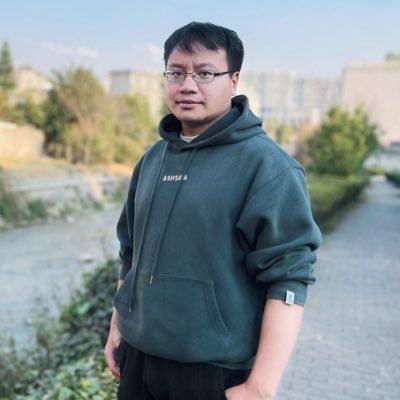Professsor of emerging semiconductor optoelectronics. Previous PDFs at the Univ of Toronto and UCSD (2019-2024). PhD degree received from Peking University.
