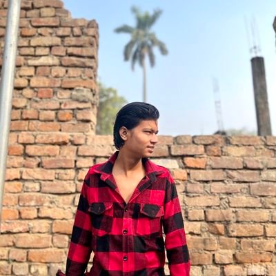 The_sky_sharma's profile picture. बेरोजगार हूं इसीलिए चुटियापे करता हूं , चूटियापे करता हूं इसलिए बेरोजगार नहीं हूं ।
।