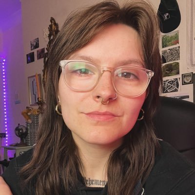 elle || she/her || vegan content creator || writer || SaLAD 🌈🌈 Probably livestreaming right now: https://t.co/IRq5t3Yn2d
Proudly with @teamveganfta