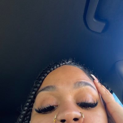 UR FAV NAIL TECH ✨ Profile